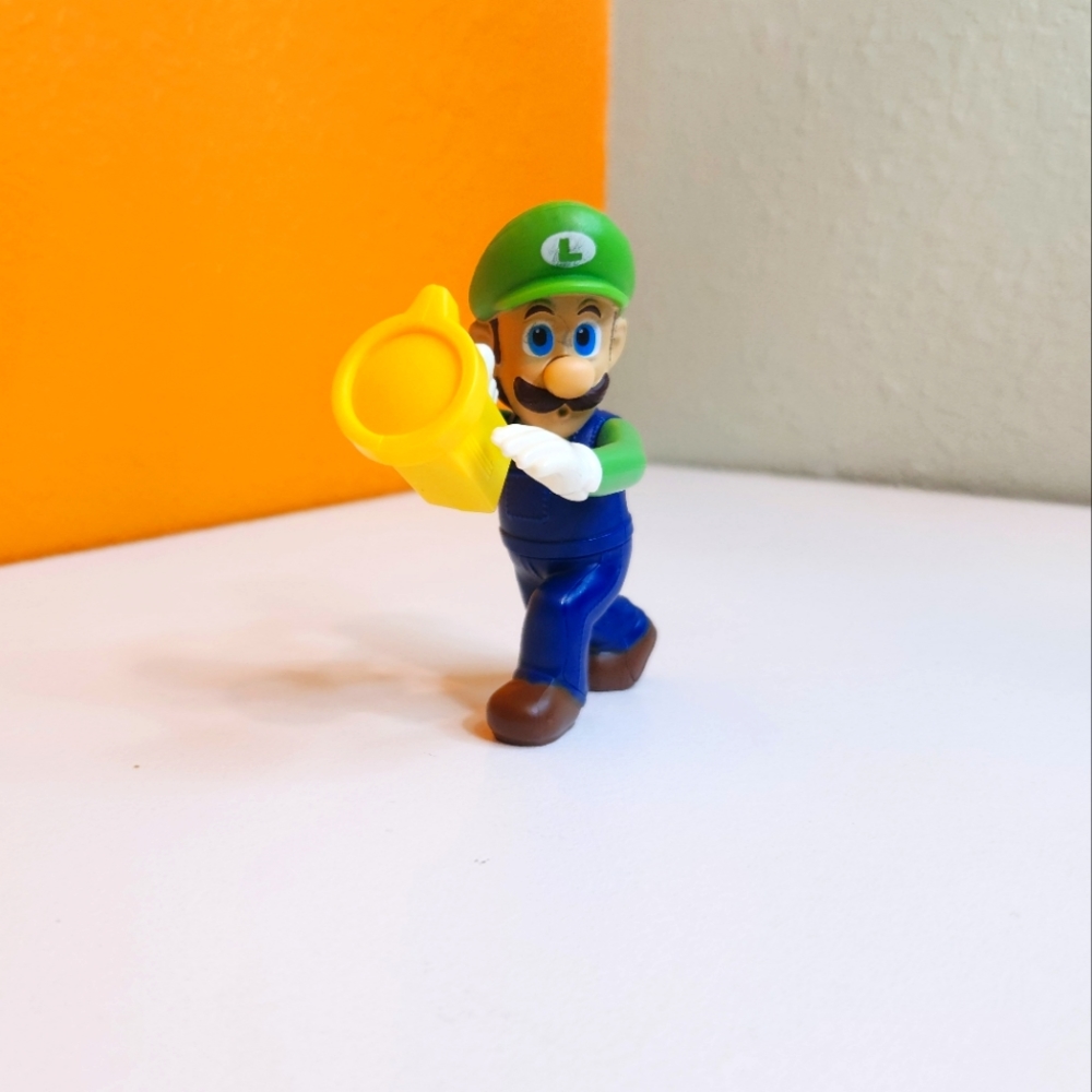 Luigi 2022 Super Mario Bro Movie #3 Flashlight Luigi McDonald's Happy Meal Toy